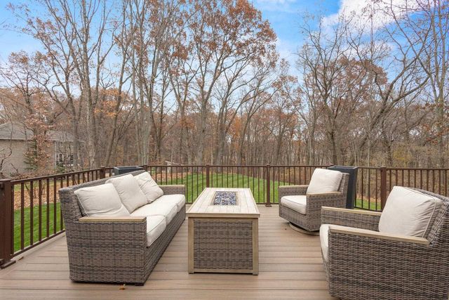 1935 E TELEMARK CIRCLE, Green Bay, WI 54313