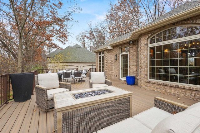 1935 E TELEMARK CIRCLE, Green Bay, WI 54313