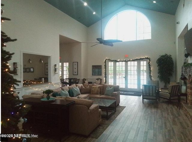 8550 TOUCHTON Road APT 2128, Jacksonville, FL 32216