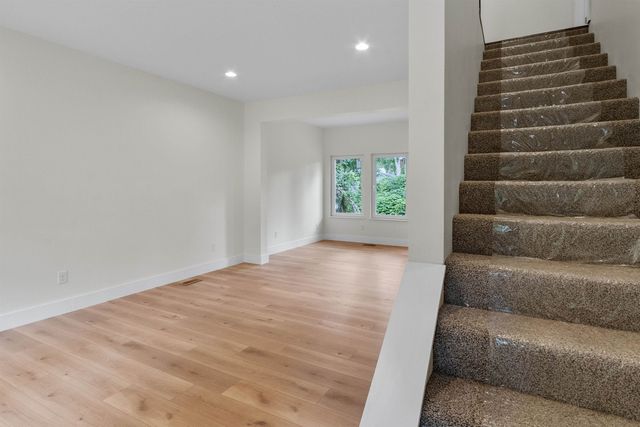 570 S Center Street, Spartanburg, SC 28301