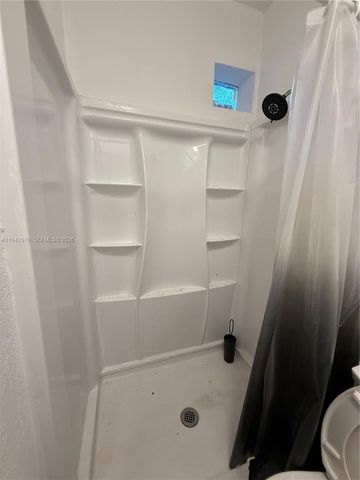 406 Foster Rd, Hallandale Beach, FL 33009