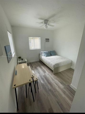 406 Foster Rd, Hallandale Beach, FL 33009