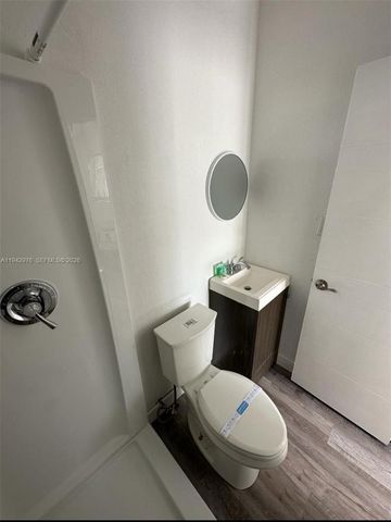 406 Foster Rd, Hallandale Beach, FL 33009