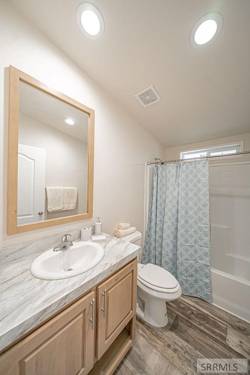 Image 30 of property listing at 960 Cottage Lane, Blackfoot, ID 83221