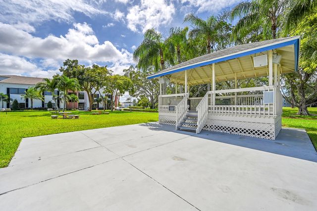154 Upminster G 154, Deerfield Beach, FL 33442