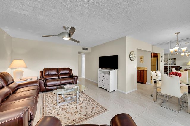154 Upminster G 154, Deerfield Beach, FL 33442