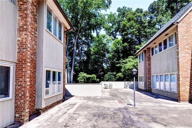 376 Merrimac Trl Unit 211, Williamsburg, VA 23185