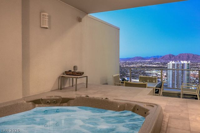 2700 Las Vegas Boulevard 4304, Las Vegas, NV 89109