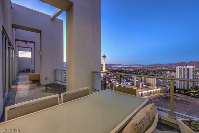 2700 Las Vegas Boulevard 4304, Las Vegas, NV 89109