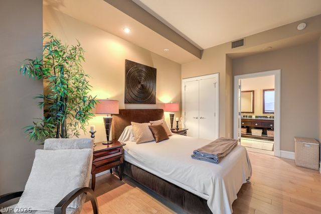 2700 Las Vegas Boulevard 4304, Las Vegas, NV 89109