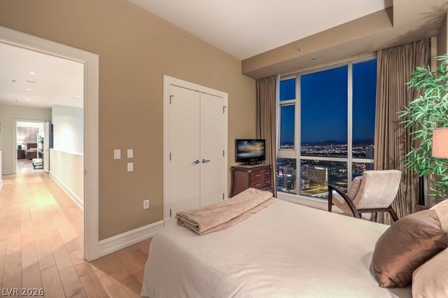 2700 Las Vegas Boulevard 4304, Las Vegas, NV 89109