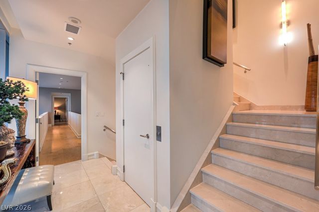 2700 Las Vegas Boulevard 4304, Las Vegas, NV 89109