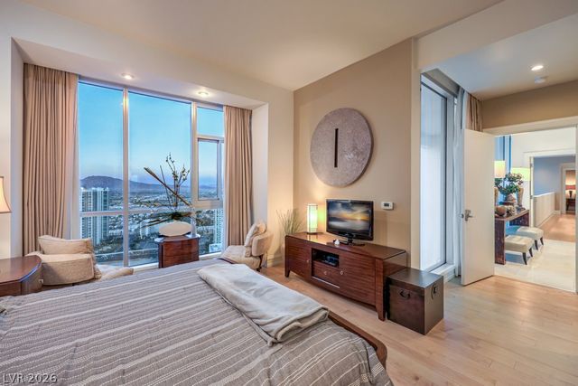 2700 Las Vegas Boulevard 4304, Las Vegas, NV 89109