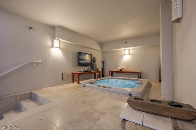 2700 Las Vegas Boulevard 4304, Las Vegas, NV 89109