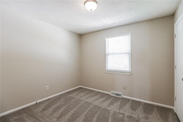 1417 N Millburn Avenue, Independence, MO 64056