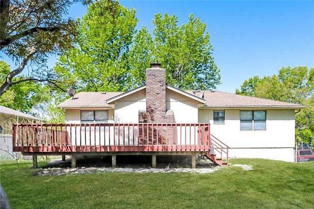 1417 N Millburn Avenue, Independence, MO 64056