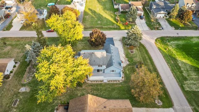 1045 Linda Lane, Lake Holiday, IL 60548
