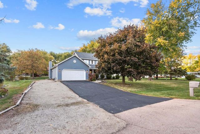 1045 Linda Lane, Lake Holiday, IL 60548