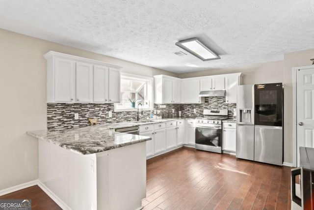 2828 Amhurst Way NW, Kennesaw, GA 30144