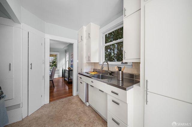 475 Ulloa Street, San Francisco, CA 94127