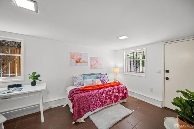 475 Ulloa Street, San Francisco, CA 94127