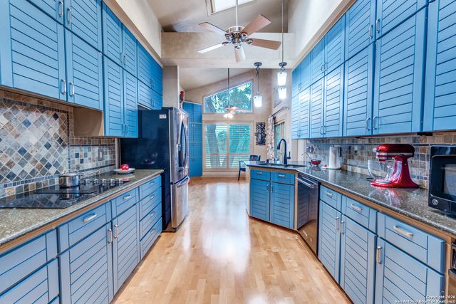 7801 Timber Top, Fair Oaks Ranch, TX 78015