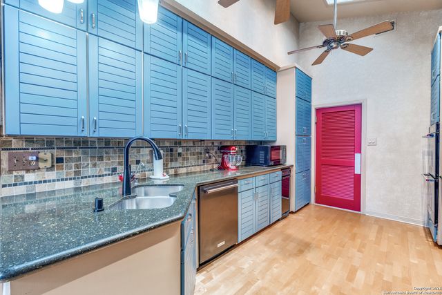 7801 Timber Top, Fair Oaks Ranch, TX 78015