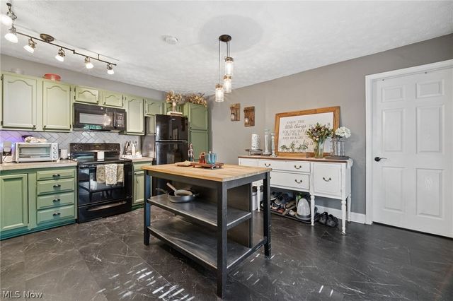 464 Stewart Avenue, Columbus, OH 43206