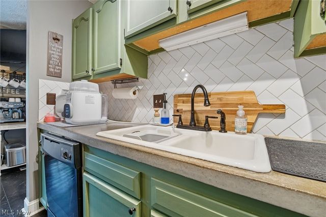 464 Stewart Avenue, Columbus, OH 43206