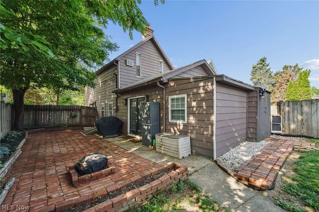 464 Stewart Avenue, Columbus, OH 43206