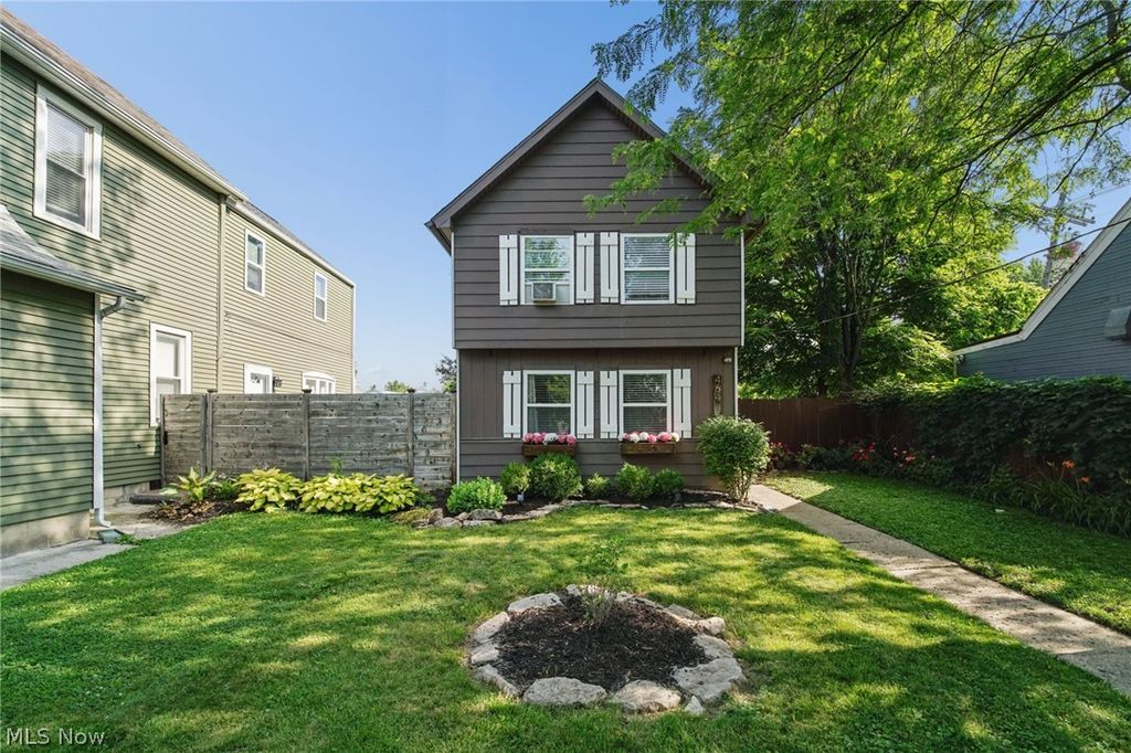464 Stewart Avenue, Columbus, OH 43206