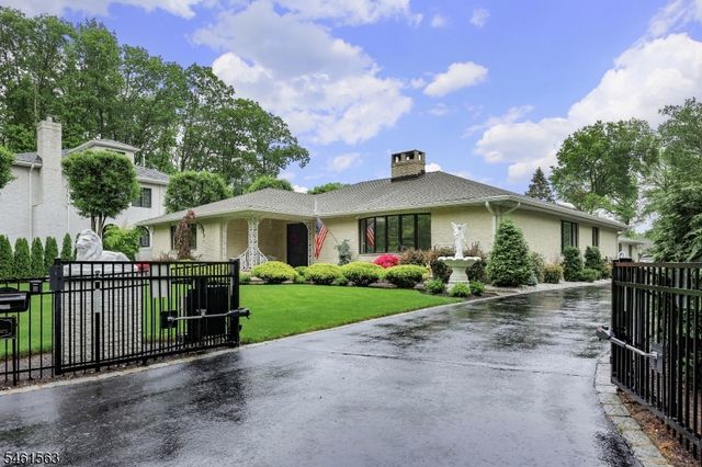 650 Riverside Dr, Cranford Twp., NJ 07016