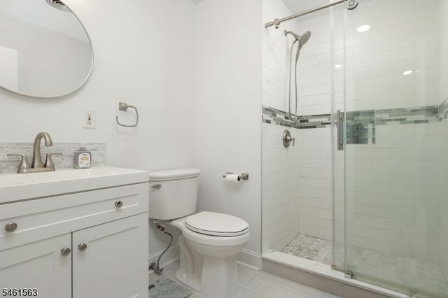650 Riverside Dr, Cranford Twp., NJ 07016