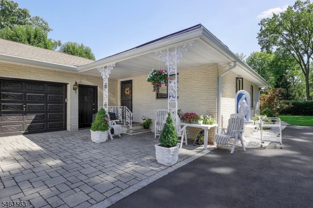 650 Riverside Dr, Cranford Twp., NJ 07016