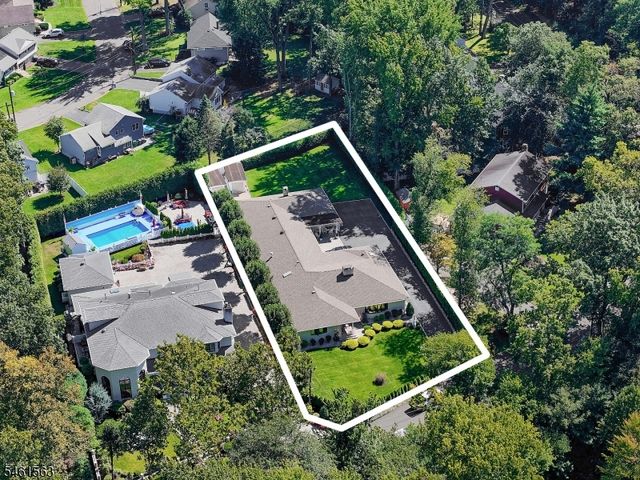 650 Riverside Dr, Cranford Twp., NJ 07016