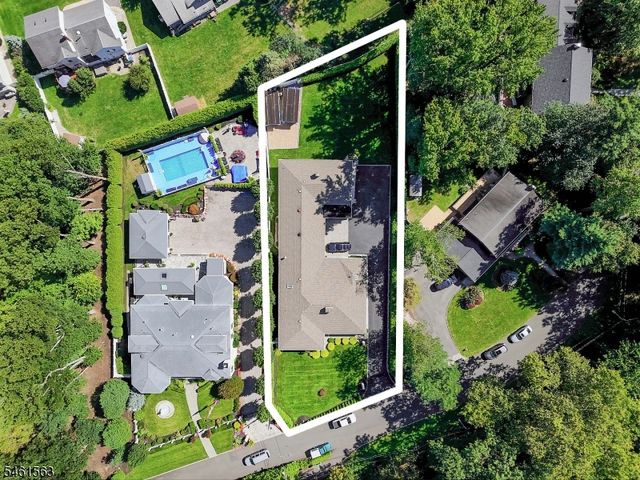650 Riverside Dr, Cranford Twp., NJ 07016