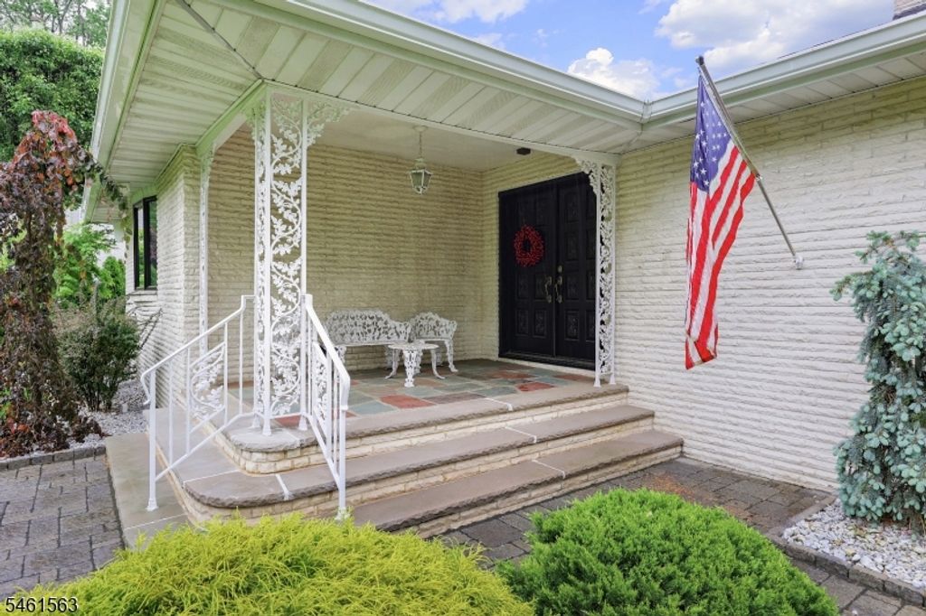 650 Riverside Dr, Cranford Twp., NJ 07016 — photo 4