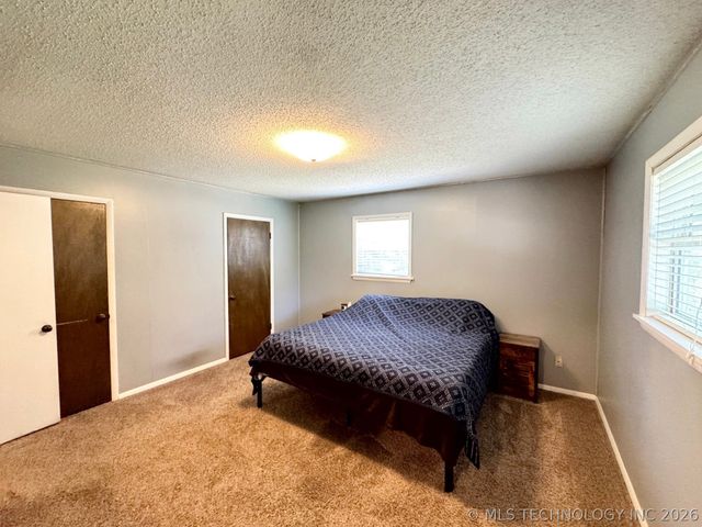 19338 W Dojaro Road, Park Hill, OK 74451