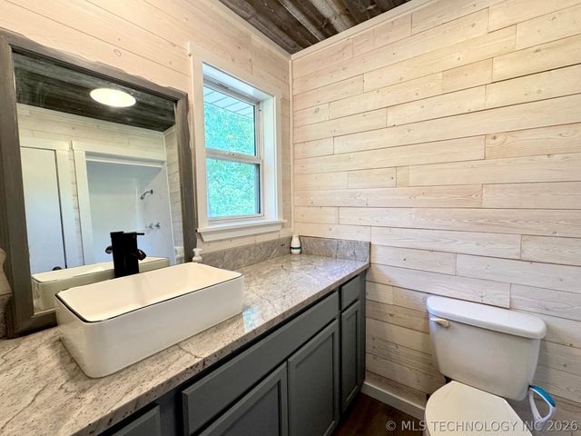 19338 W Dojaro Road, Park Hill, OK 74451