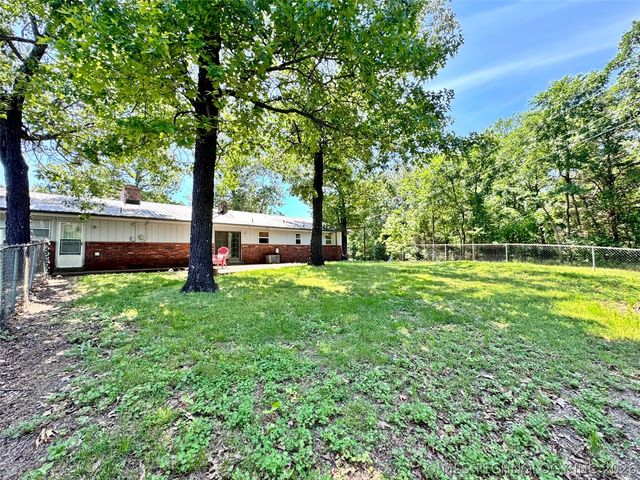 19338 W Dojaro Road, Park Hill, OK 74451