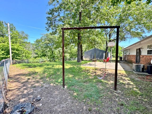 19338 W Dojaro Road, Park Hill, OK 74451