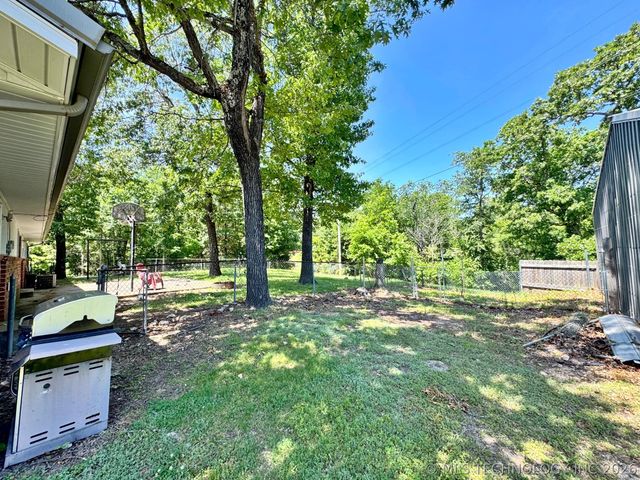 19338 W Dojaro Road, Park Hill, OK 74451