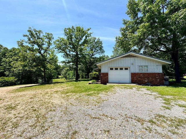 19338 W Dojaro Road, Park Hill, OK 74451