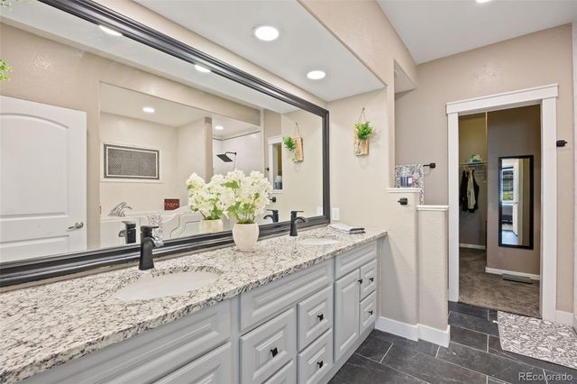 8519 Gold Peak Drive G, Highlands Ranch, CO 80130