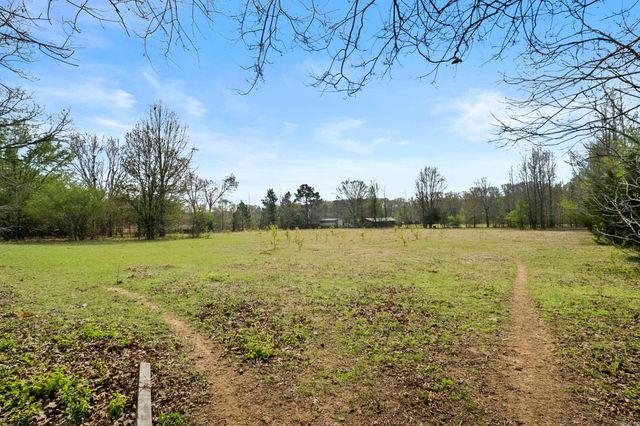 1319 E Republican Road, Jacksonville, AR 72076