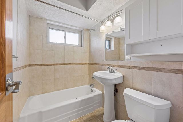 1800 Lasalle Avenue 101, Minneapolis, MN 55403