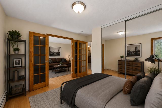 1800 Lasalle Avenue 101, Minneapolis, MN 55403