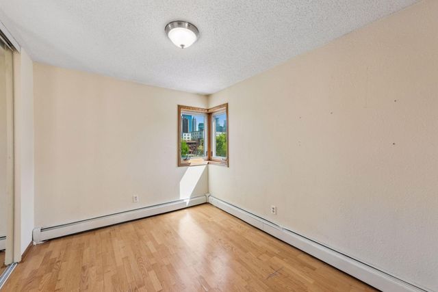 1800 Lasalle Avenue 101, Minneapolis, MN 55403