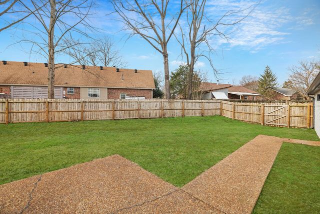 105 Carolina Ct, Smyrna, TN 37167