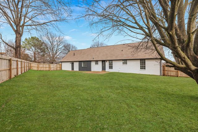 105 Carolina Ct, Smyrna, TN 37167